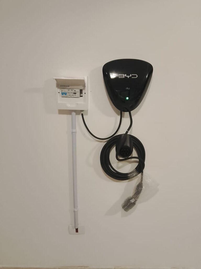 Serviço de Instalação de Carregador Veicular em Curitiba